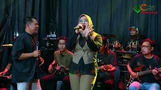 Download lagu Two Plus Three | Adjie Andrian Feat Fina Permata mp3 Download lagu Two Plus Three | Adjie Andrian Feat Fina Permata mp3