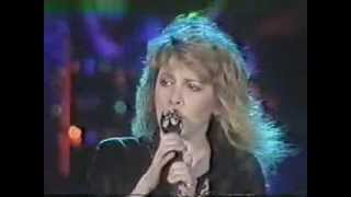 Stevie Nicks - Outside The Rain &amp; Dreams - Live 05-30-1983 Us Festival
