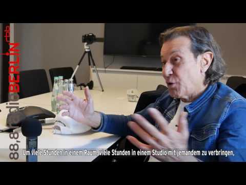 ALBERT HAMMOND IN SYMPHONY INTERVIEW