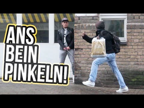 Leuten an's Bein Pinkeln! PRANK