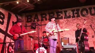 82 Deluxe - Holding On To Letting Go (Cover)