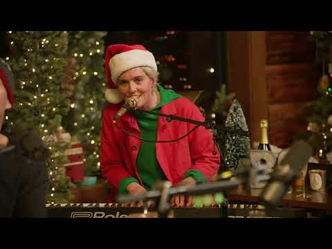 Brandi Carlile - Fairytale of New York (Holiday Livestream 2025)