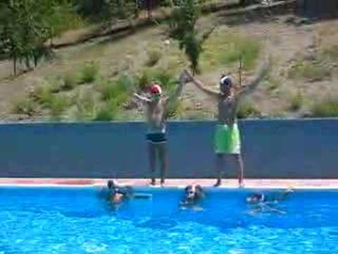 Fanuzomb va in piscina Accettura 2007