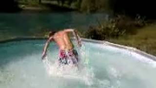 preview picture of video 'Foca-focanski stil kupanja,lako je prepoznati focaka.3GP'