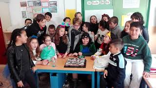 Marina celebra su cumpleaños.