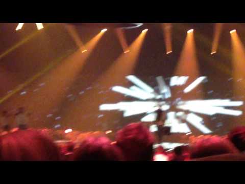 Dansk Melodi Grand Prix 2015 - Sang nr. 9 - Babou - "Manjana" (Part 14)