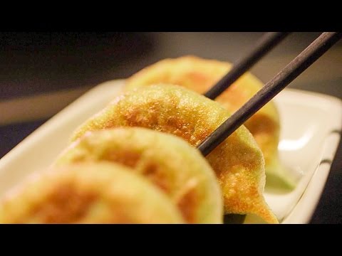 Watching Dumplings Get Made Is Deliciously Therapeutic