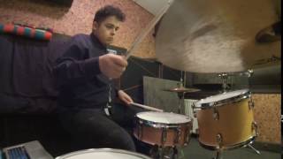 Video thumbnail for Vinnie Colaiuta Gretsch USA Custom snare 14x5. by Igor Wasiewicz-Pawlaczyk