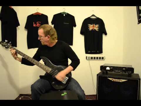 Frank Allgayer - Das rote Sofa - BassComposerVoting 2013