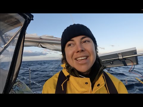 Leaving New Zealand in My 27' Boat in 40 Knots and 15' Seas WHS 123