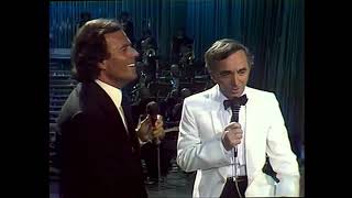 Julio Iglesias Charles Aznavour - Venecia sin ti en español y francés