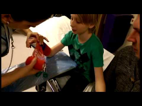 Gipsade armar och restaurangbesök 😯😉😍 DEL 1