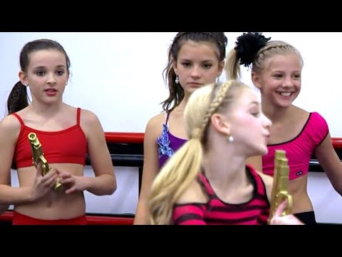 Dance Moms-"PRIVATE EYES GROUP REHEARSAL"(S2E7 Flashback)