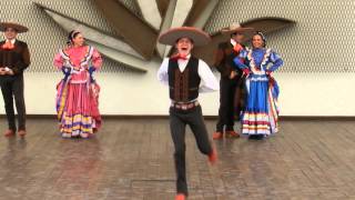 preview picture of video 'Folklor y Baile | El toro viejo | Casa José Cuervo, Tequila, Jalisco'