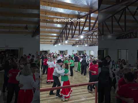 Baile do Encontro de Italianos em Palma Sola - SC animado por nós: Benetti e Los amigos! Chama 🔥🔥🔥