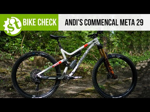 Andi's Commencal Meta AM 29 with 2021 Fox 36 and dripping with test kit!