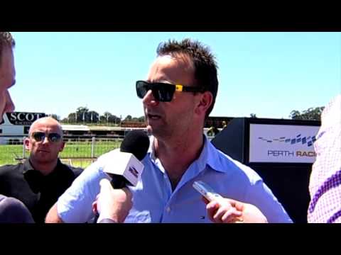 21st Oct 2015 - Ascot - Race 01 - Three Votes - Chris Gangemi