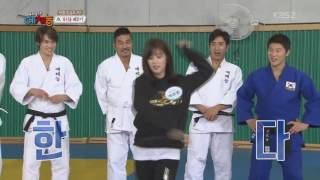 Download lagu APink Park Cho Rong' Tumbling and nunchaku mp3