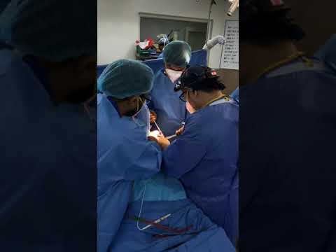 Live shoulder surgery! Shoulder replacement surgery. Dr Manit Arora