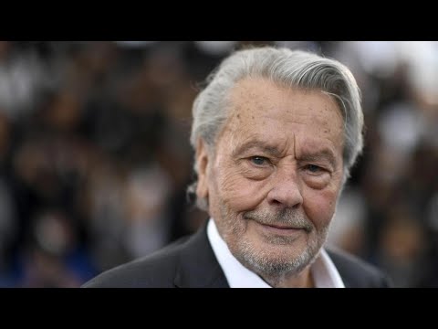 السينما الفرنسية تفقد أحد عمالقتها آلان ديلون عن 88 عاما