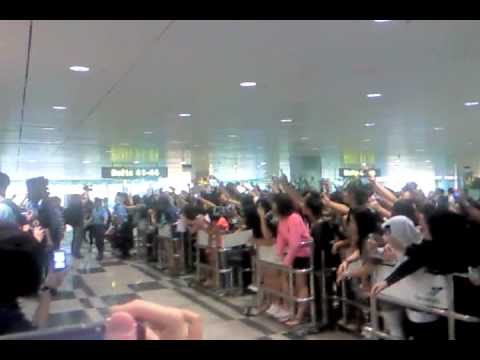 110603 FANCAM MBLAQ ARRIVAL IN SINGAPORE ON TERMINAL 3 (ORIGINAL)