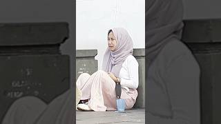 Download lagu Prank Pengemis Sampe Ade Imut Ini Sedih Banget #prankpengekis #prankkasihuang #funny #viral #shorts mp3