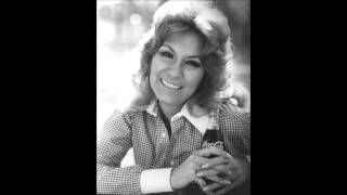 Dottie West - Here Comes My Baby