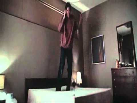 Tempur madrac - Dzim Keri u filmu "Reci da" - ludilo scena