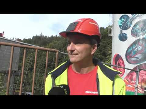 Komín Brandl šel po 35 letech k zemi