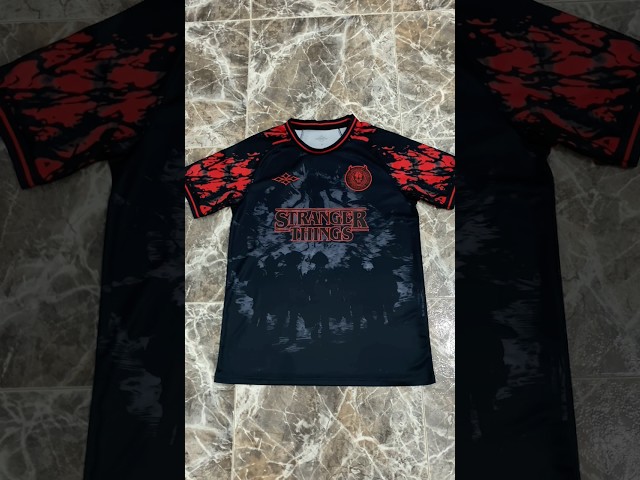 Vídeo relacionado con Stranger Things 1986 Hawkins High School Camiseta, Niñas, Gris Jaspeado, L