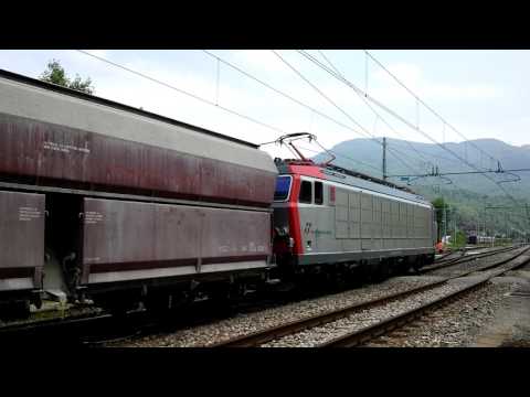 TIGRE E.652-005 IN LIVREA MIR MANOVRA CARRI MERCI A ROBILANTE.(CN) 27 - 5 - 2017