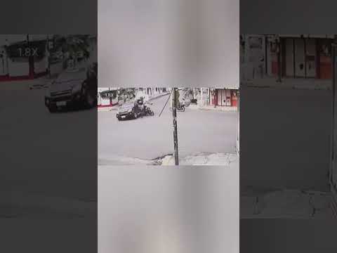 🇪🇨 TRAGEDIA EN EL ORO — MOTOCICLISTA FALLECE EN ACCIDENTE EN SANTA ROSA