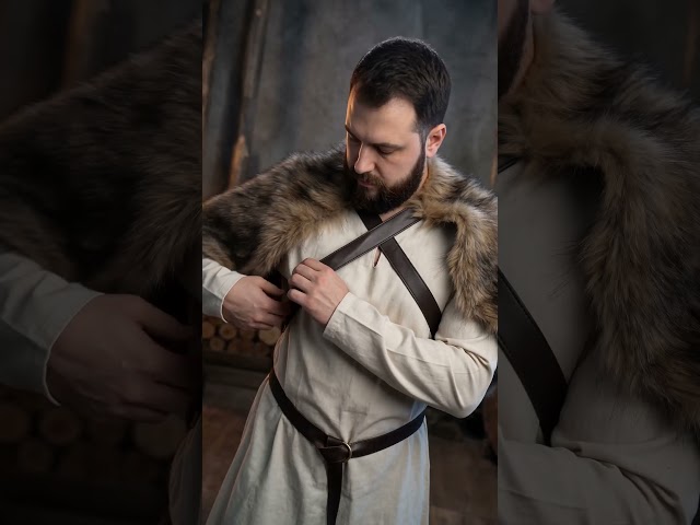 Vídeo relacionado con Genérico Disfraz vikingo para mujer, cuello de piel sintética, bufanda de piel vikinga, capa medieval, accesorio para Halloween, carnaval, cosplay, fiesta temática