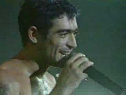 Rodrigo - Lo mejor del amor (Vivo Luna Park)