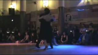 Inés Muzzopappa y Federico Naveira en La Milonga Solidaria 01