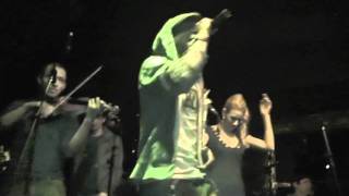 Gak Jonze Performing Loves grave with full Band