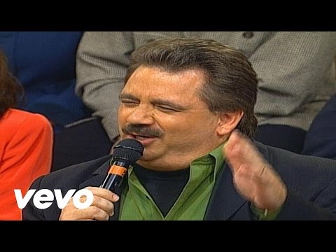 Bill & Gloria Gaither - How Long [Live] ft. Johnny Minick