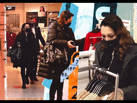 ANDRA A ,,COMPLOTAT" CU MOS CRACIUN! CE CADOURI A ALES PENTRU CEI MICI