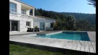 preview picture of video 'A VENDRE villa contemporaine vue mer CARQUEIRANNE Réf146vm'