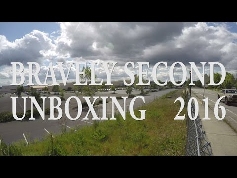 Bravely Second Collectors Edition 3DS Unboxing