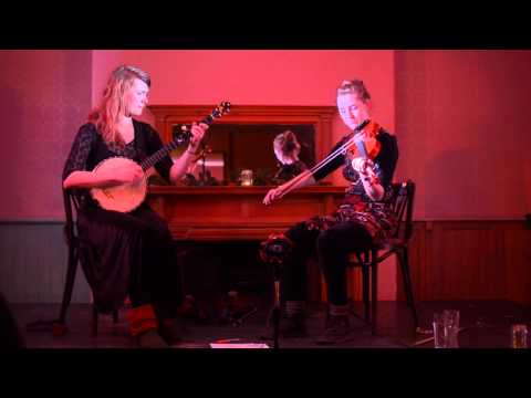 Rheingans Sisters - The October Song - Live at Shakespeares