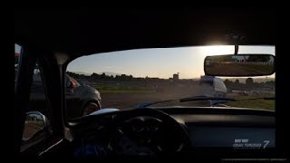 救急車が通ります