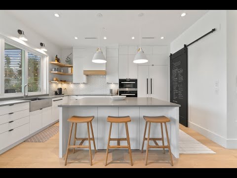 Just listed 341 W17th Ave