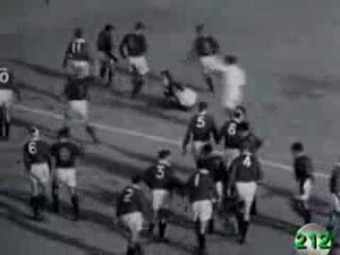 Springbok Try Nr: 212 - Johan Claassen (1962 - British Lions, 4th Test, Bloemfontein)