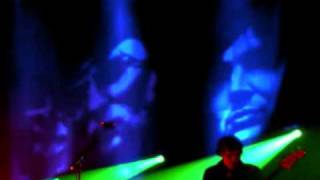 Let Me Out - Jet.wmv