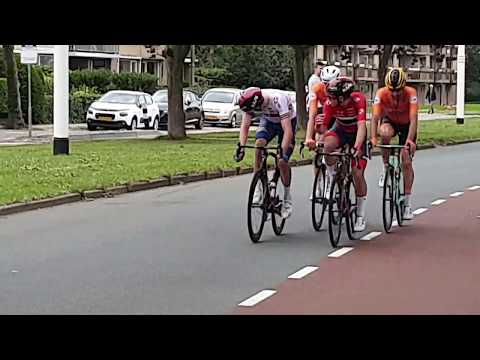 Viviani countert/parata Lampaert/EKWielrennen/EuroRoad2019/Last Round Men Elite/Alkmaar 11 Augustus