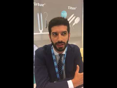 Gli uomini alti, piccoli utenti Clinic a San Pietroburgo lingrandimento del pene