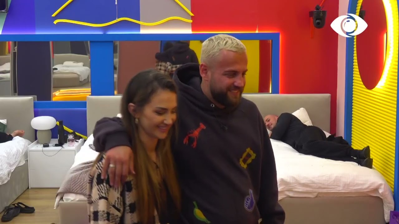 Luizit i shkon huq, tenton të gudulisë Ermionën