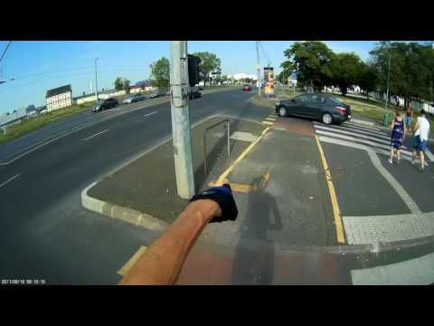 NUA-248 Ott egy egész autónyi hely - There is room for a whole car