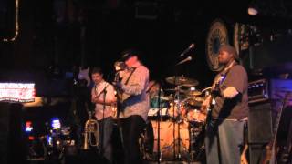 Stacy Mitchhart Band - Breaking Up Somebody&#39;s Home